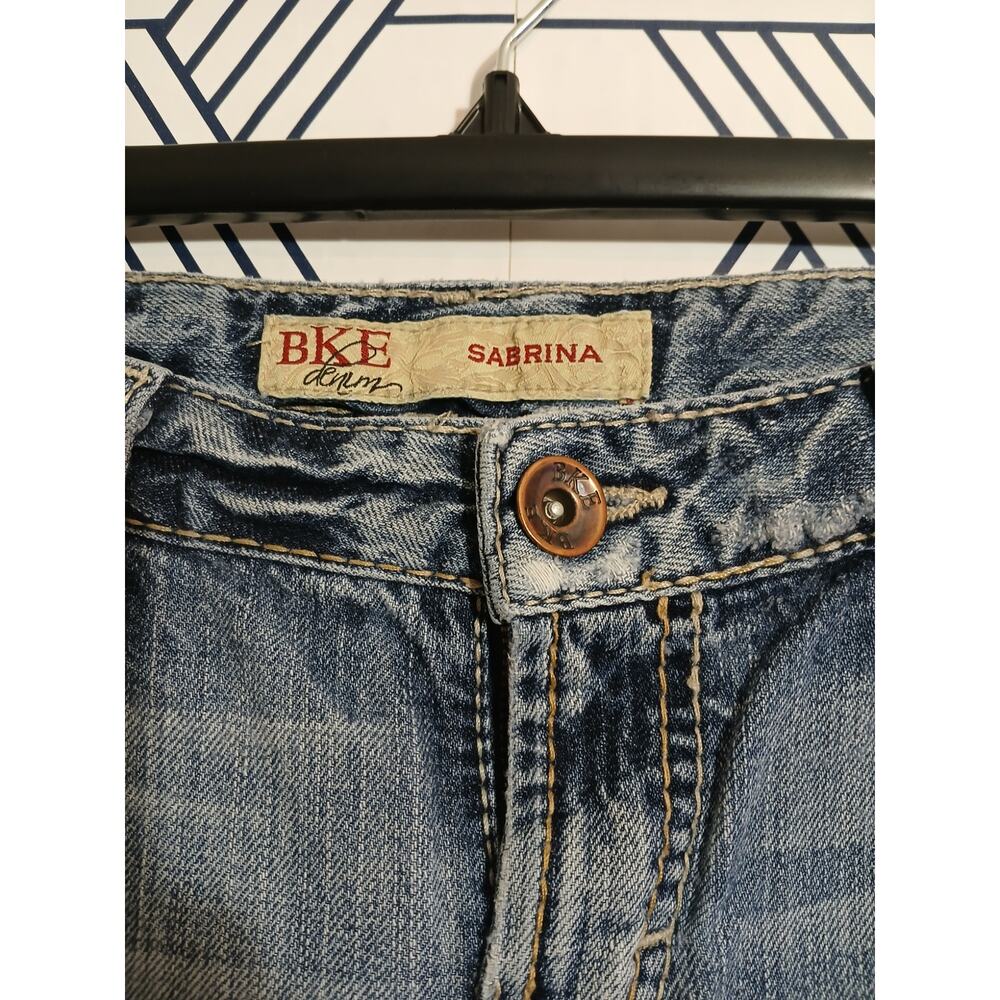 BKE Sabrina Distressed Denim Size 29 - Picture 2 of 5